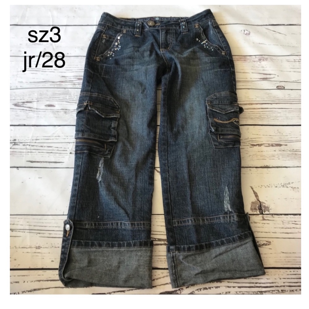 Candies Crop Jeans Bling Embroiedery.